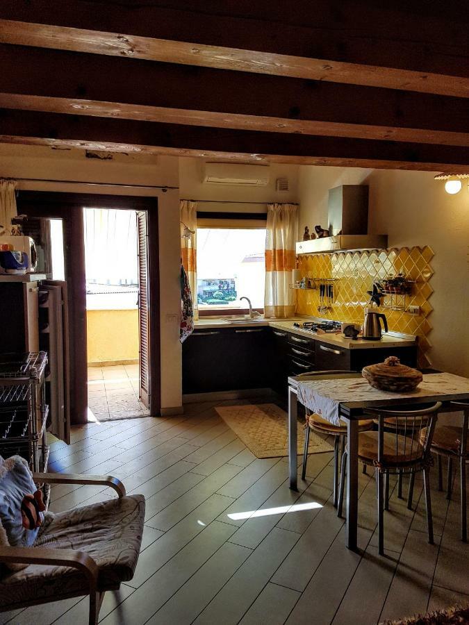 ゴルフォ・アランチLa Casa Di Chrisアパートメント エクステリア 写真